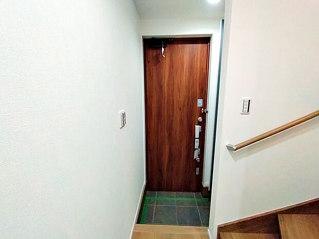 お客様をお迎えする玄関、お家の出入りもスムーズに行えます。