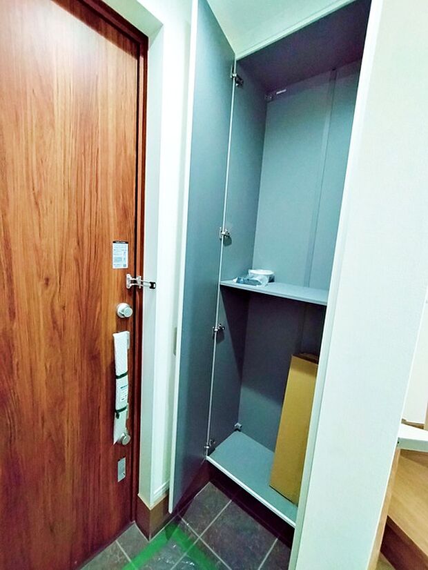 ご家族皆様様の靴を収納できるスペース 