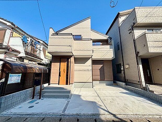 五感で感じる、現地でしかわからない事も沢山ございます。周辺環境なども一緒にご案内いたしますのでお気軽にお問合せください。