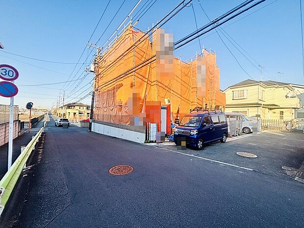 商業施設が徒歩圏内に充実、日々のお買い物も安心な環境です。