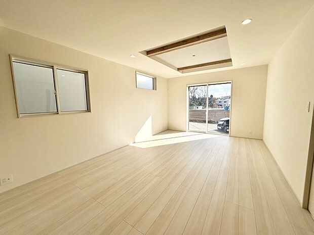 夕食の時間。家族、友人、両親、親戚との会話がより料理を美味しくしてくれる。あっという間に時間が過ぎてしまう居心地の良さは、普段はほっとする空間としてここにあります。