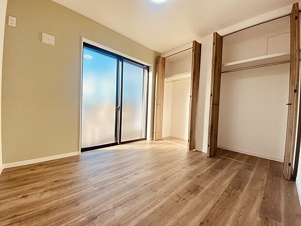 大容量クローゼット付き!家族の成長と共に増える荷物もスッキリ収納。