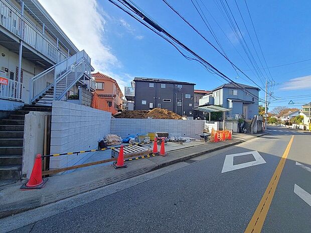 五感で感じる、現地でしかわからない事も沢山ございます。周辺環境なども一緒にご案内いたしますのでお気軽にお問合せください。 