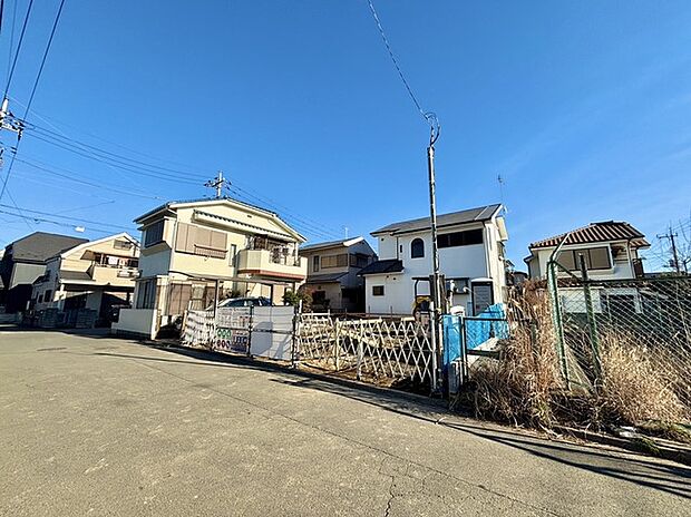 リビングイン階段を採用したプランです。 家族とのコミュニケーションも増えます。