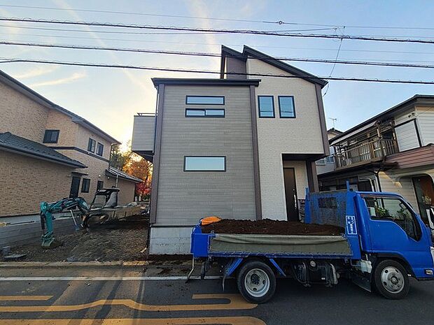 五感で感じる、現地でしかわからない事も沢山ございます。周辺環境なども一緒にご案内いたしますのでお気軽にお問合せください。 