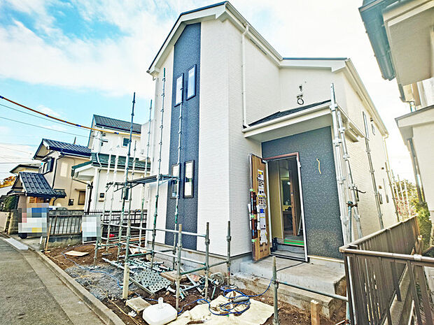 建築中ですが、同じグレードの完成済み建物を参考にご覧になることもできます。現地より最寄りの物件をご案内しますので、お気軽にご要望をお聞かせください。