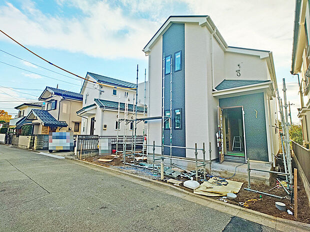 建築中ですが、同じグレードの完成済み建物を参考にご覧になることもできます。現地より最寄りの物件をご案内しますので、お気軽にご要望をお聞かせください。