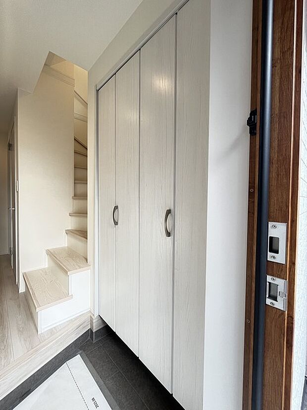 収納豊富な間取りで家の中がスッキリ片付きそうです。