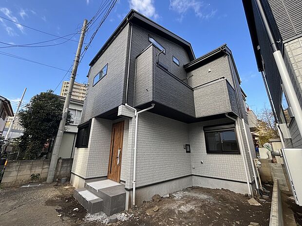 五感で感じる、現地でしかわからない事も沢山ございます。周辺環境なども一緒にご案内いたしますのでお気軽にお問合せください。