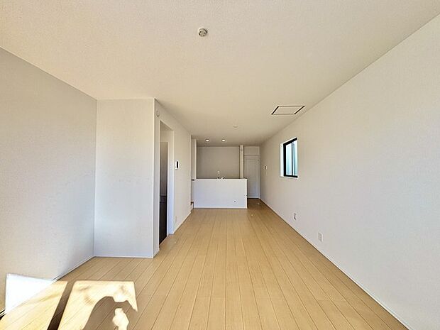 夕食の時間。家族、友人、両親、親戚との会話がより料理を美味しくしてくれる。あっという間に時間が過ぎてしまう居心地の良さは、普段はほっとする空間としてここにあります。