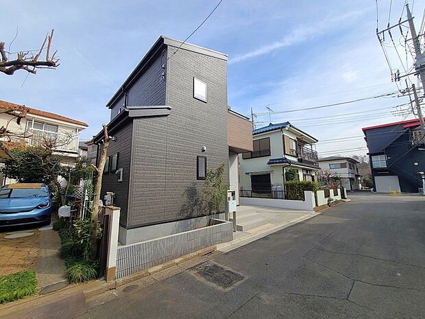 五感で感じる、現地でしかわからない事も沢山ございます。周辺環境なども一緒にご案内いたしますのでお気軽にお問合せください。 