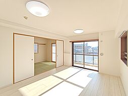 ダイアパレス新座グランドパーク21 3LDKのリビング/ダイニング