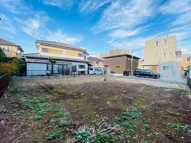 五感で感じる、現地でしかわからない事も沢山ございます。周辺環境なども一緒にご案内いたしますのでお気軽にお問合せください。 