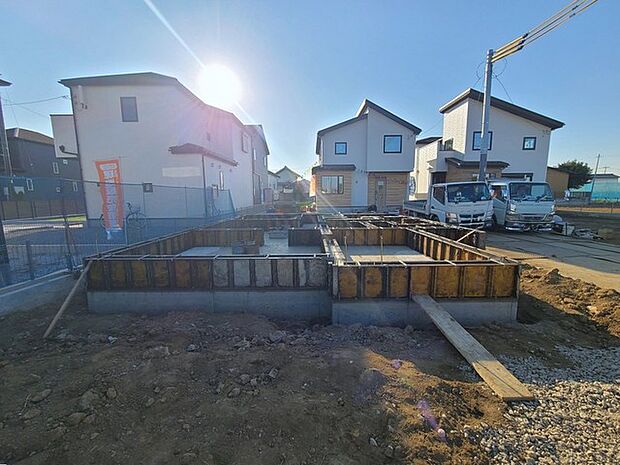 五感で感じる、現地でしかわからない事も沢山ございます。周辺環境なども一緒にご案内いたしますのでお気軽にお問合せください。