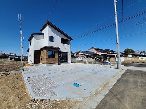 五感で感じる、現地でしかわからない事も沢山ございます。周辺環境なども一緒にご案内いたしますのでお気軽にお問合せください。 