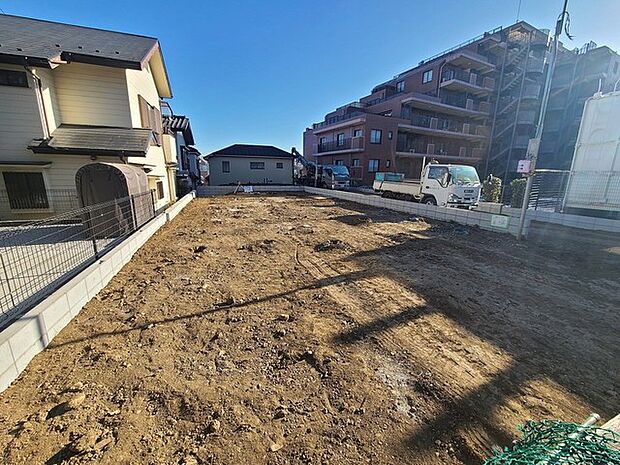 1号棟 五感で感じる、現地でしかわからない事も沢山ございます。周辺環境なども一緒にご案内いたしますのでお気軽にお問合せください。