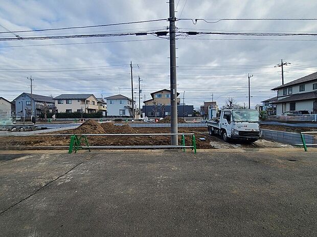 五感で感じる、現地でしかわからない事も沢山ございます。周辺環境なども一緒にご案内いたしますのでお気軽にお問合せください。