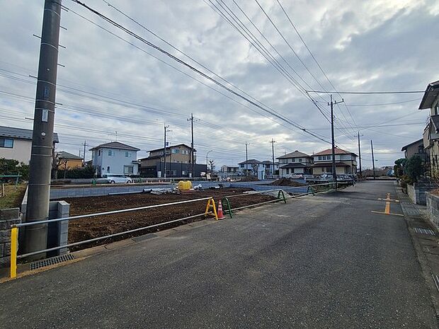 五感で感じる、現地でしかわからない事も沢山ございます。周辺環境なども一緒にご案内いたしますのでお気軽にお問合せください。