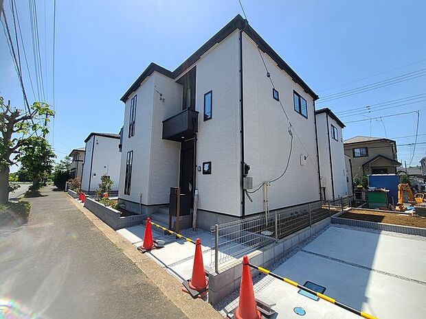 五感で感じる、現地でしかわからない事も沢山ございます。周辺環境なども一緒にご案内いたしますのでお気軽にお問合せください。