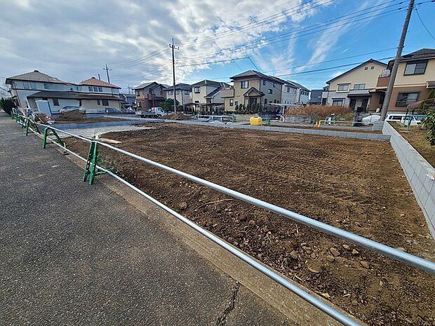 五感で感じる、現地でしかわからない事も沢山ございます。周辺環境なども一緒にご案内いたしますのでお気軽にお問合せください。 