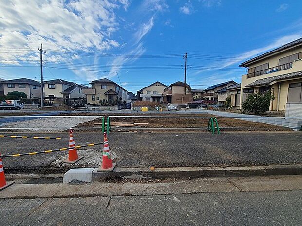 五感で感じる、現地でしかわからない事も沢山ございます。周辺環境なども一緒にご案内いたしますのでお気軽にお問合せください。