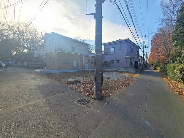 五感で感じる、現地でしかわからない事も沢山ございます。周辺環境なども一緒にご案内いたしますのでお気軽にお問合せください。 