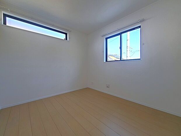 2面採光を確保した明るい室内は、爽やかな風を感じる居心地の良い空間です。 