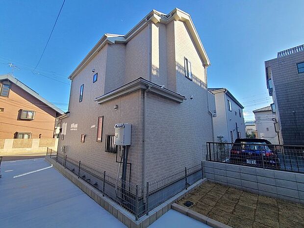 五感で感じる、現地でしかわからない事も沢山ございます。周辺環境なども一緒にご案内いたしますのでお気軽にお問合せください。