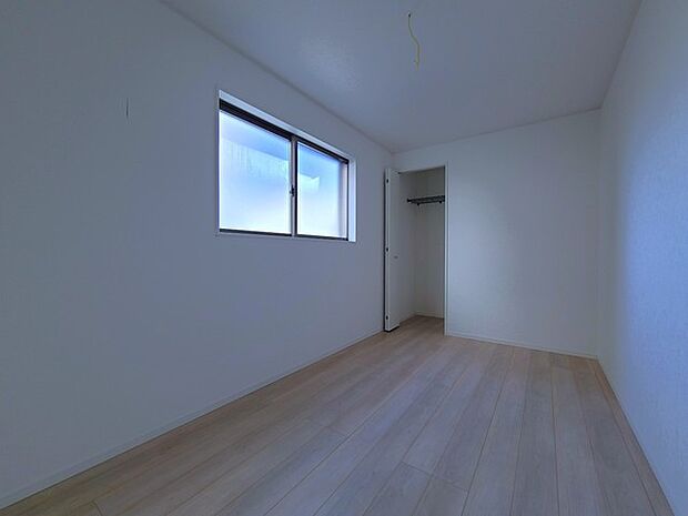 大容量クローゼット付き!家族の成長と共に増える荷物もスッキリ収納。