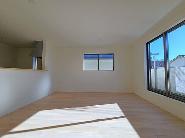 夕食の時間。家族、友人、両親、親戚との会話がより料理を美味しくしてくれる。あっという間に時間が過ぎてしまう居心地の良さは、普段はほっとする空間としてここにあります。 