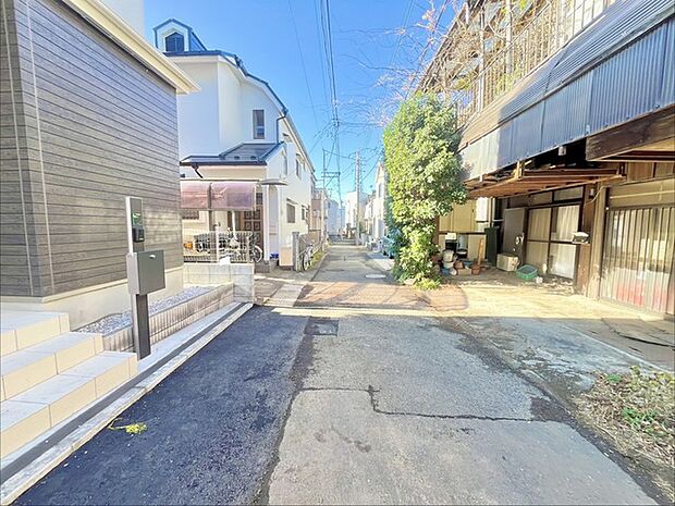 五感で感じる、現地でしかわからない事も沢山ございます。周辺環境なども一緒にご案内いたしますのでお気軽にお問合せください。 