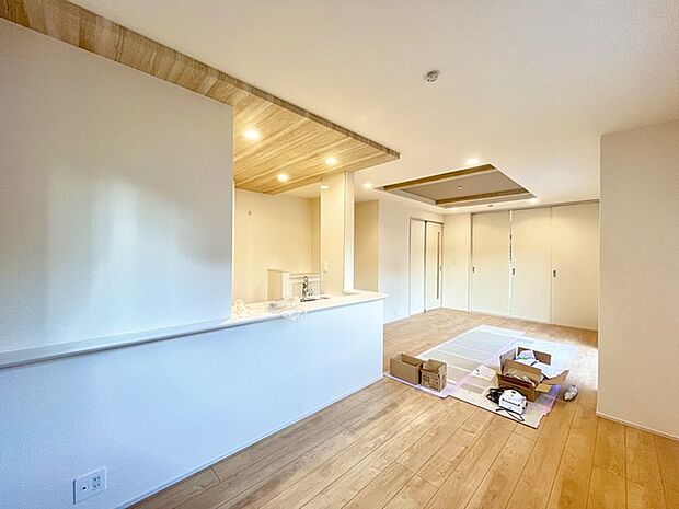 リビングは家具の配置も思いのまま。自由度が高い設計です。