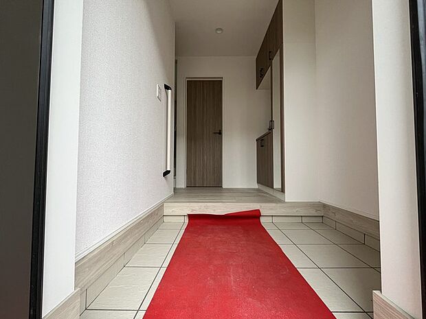 ゆったり広い玄関