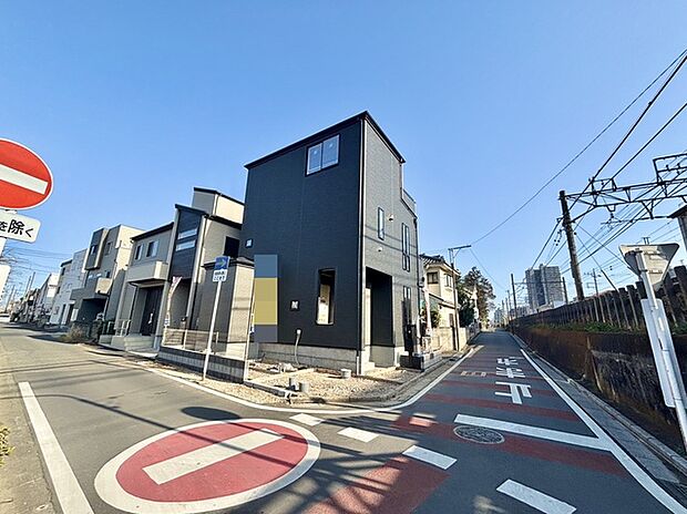 五感で感じる、現地でしかわからない事も沢山ございます。周辺環境なども一緒にご案内いたしますのでお気軽にお問合せください。 