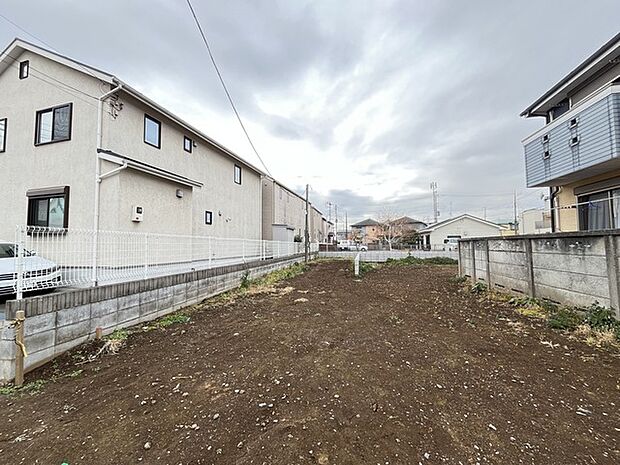 窓から眺める風景は一日の疲れを癒すヒーリングを奏でる、心地の良い時間を演出してくれます。室内も重要ですが、周りの環境もマイホーム選びの大事なポイント 