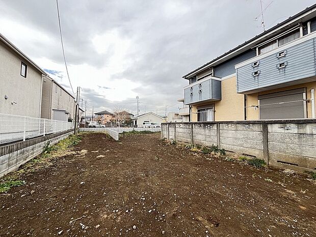 窓から眺める風景は一日の疲れを癒すヒーリングを奏でる、心地の良い時間を演出してくれます。室内も重要ですが、周りの環境もマイホーム選びの大事なポイント 