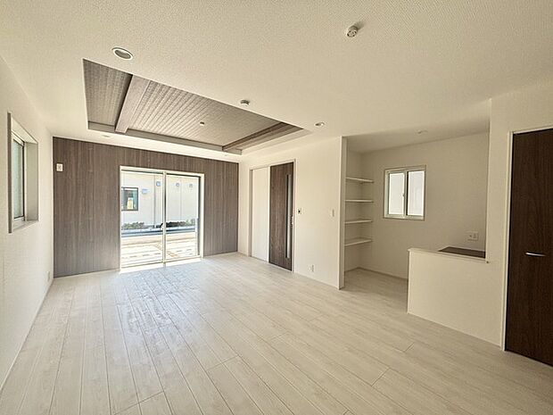 リビングは家具の配置も思いのまま。自由度が高い設計です。