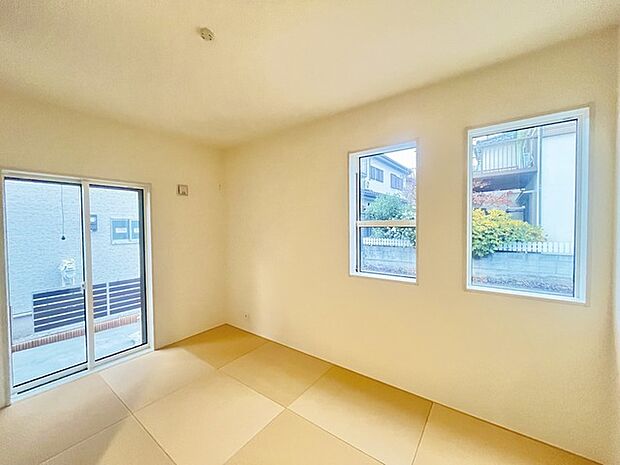 和室があるとやはりどこか心落ち着いてしまいます。客間としてもちょうど良い6帖。