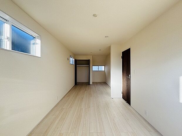 収納豊富な間取りで家の中がスッキリ片付きそうです。