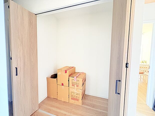 収納豊富な間取りで家の中がスッキリ片付きそうです。