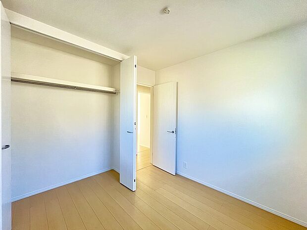 収納豊富な間取りで家の中がスッキリ片付きそうです。 