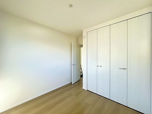 大容量クローゼット付き!家族の成長と共に増える荷物もスッキリ収納。