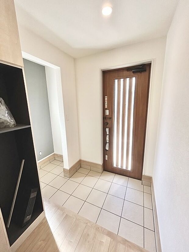 お客様をお迎えする玄関、お家の出入りもスムーズに行えます。