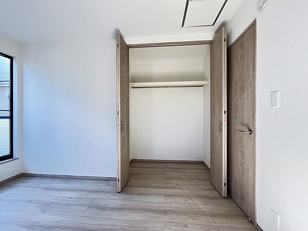 収納スペースが豊富なためお部屋も綺麗に片付きます。 