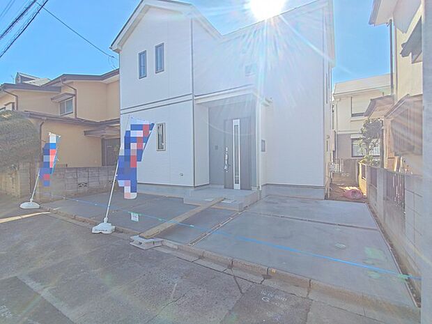 普通車2台を駐車可能なカースペース。