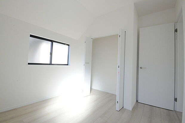 収納豊富な間取りで家の中がスッキリ片付きそうです。 