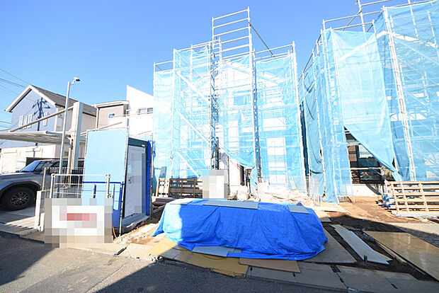 南道路に面しており日中もたくさんの陽が入ります。風通りや周辺環境など実際に現地にてご確認ください。