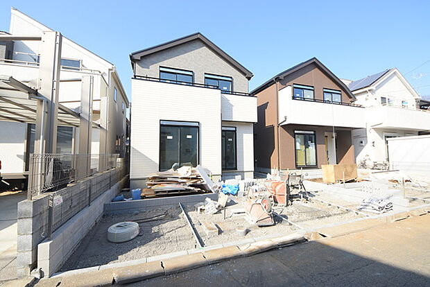 五感で感じる、現地でしかわからない事も沢山ございます。周辺環境なども一緒にご案内いたしますのでお気軽にお問合せください。 