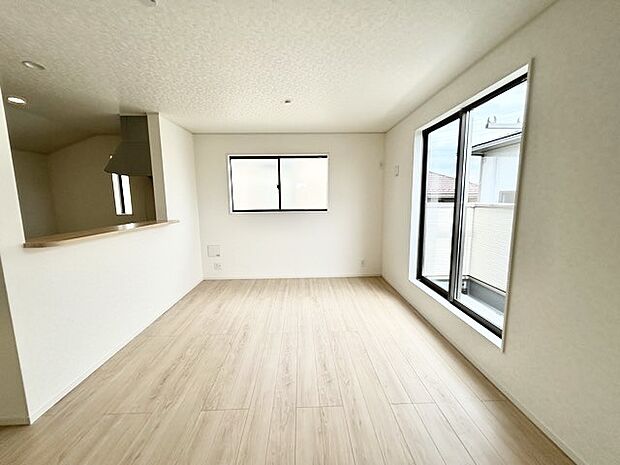 リビングは家具の配置も思いのまま。自由度が高い設計です。