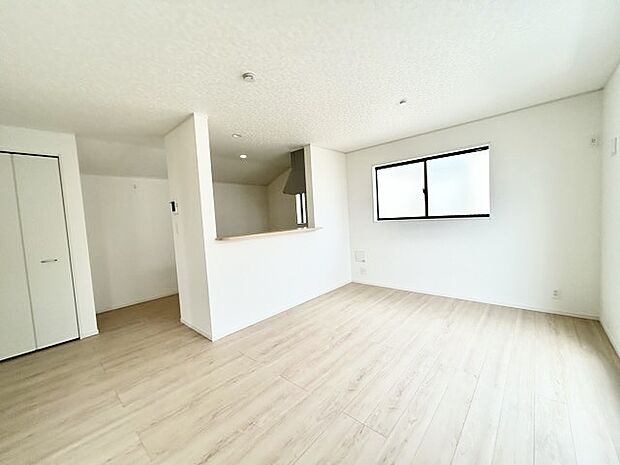 夕食の時間。家族、友人、両親、親戚との会話がより料理を美味しくしてくれる。あっという間に時間が過ぎてしまう居心地の良さは、普段はほっとする空間としてここにあります。